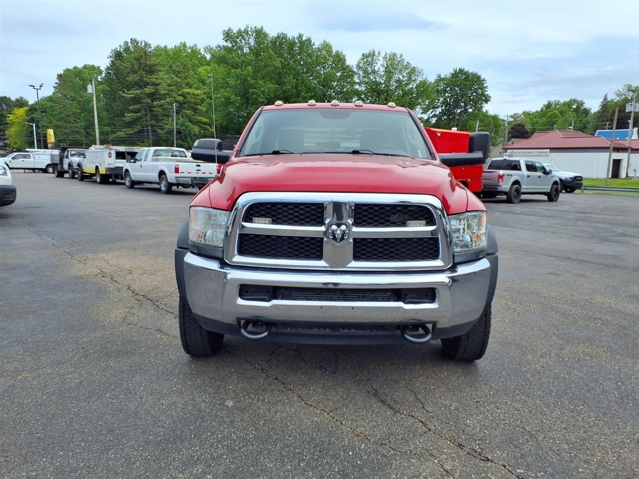 RAM 4500 Chassis Cab Tradesman 4x4 Crew Cab 84" CA 197.4" WB 2017