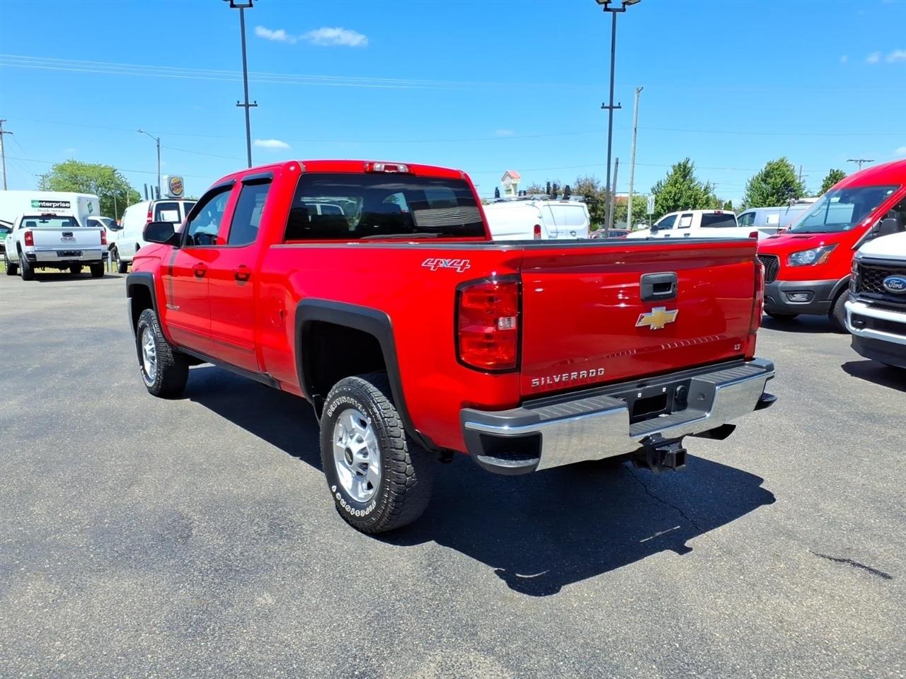 Chevrolet Silverado 2500HD 4WD Double Cab 144.2" LT 2017