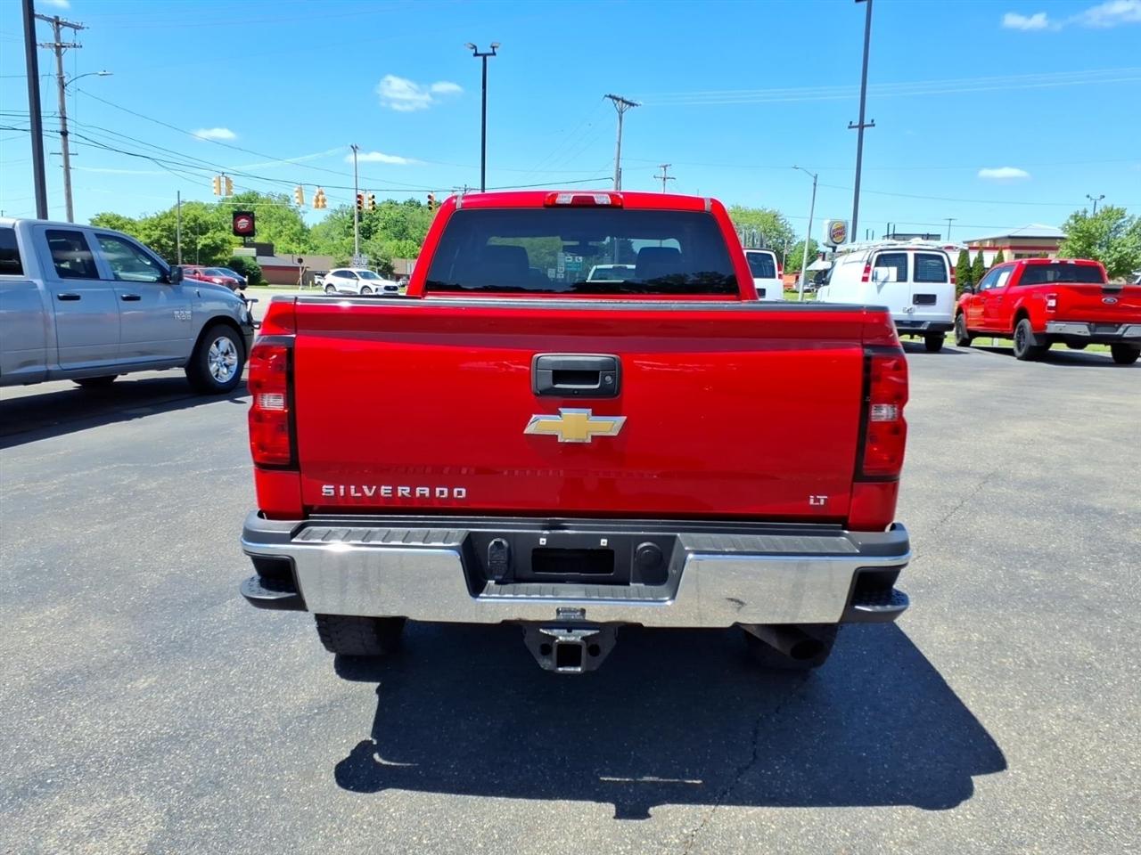 Chevrolet Silverado 2500HD 4WD Double Cab 144.2" LT 2017