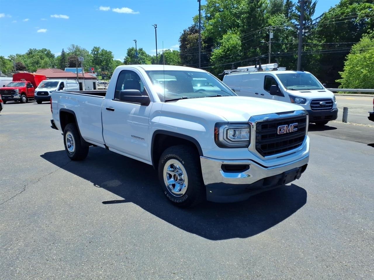 GMC Sierra 1500 2WD Reg Cab 133.0" 2018