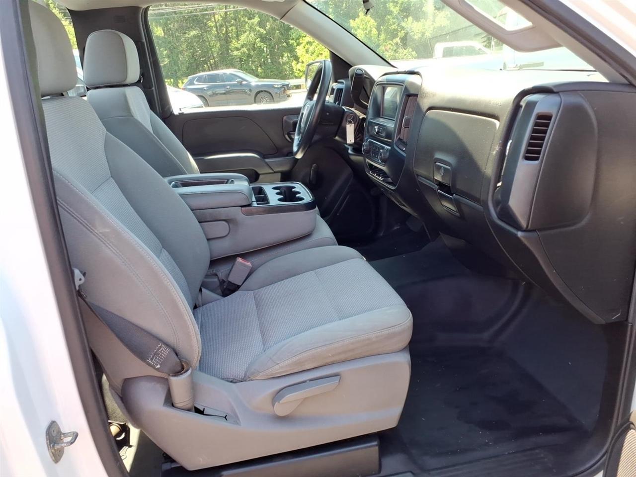 GMC Sierra 1500 2WD Reg Cab 133.0" 2018