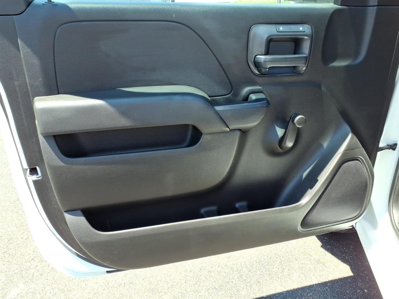 GMC Sierra 1500 2WD Reg Cab 133.0" 2018