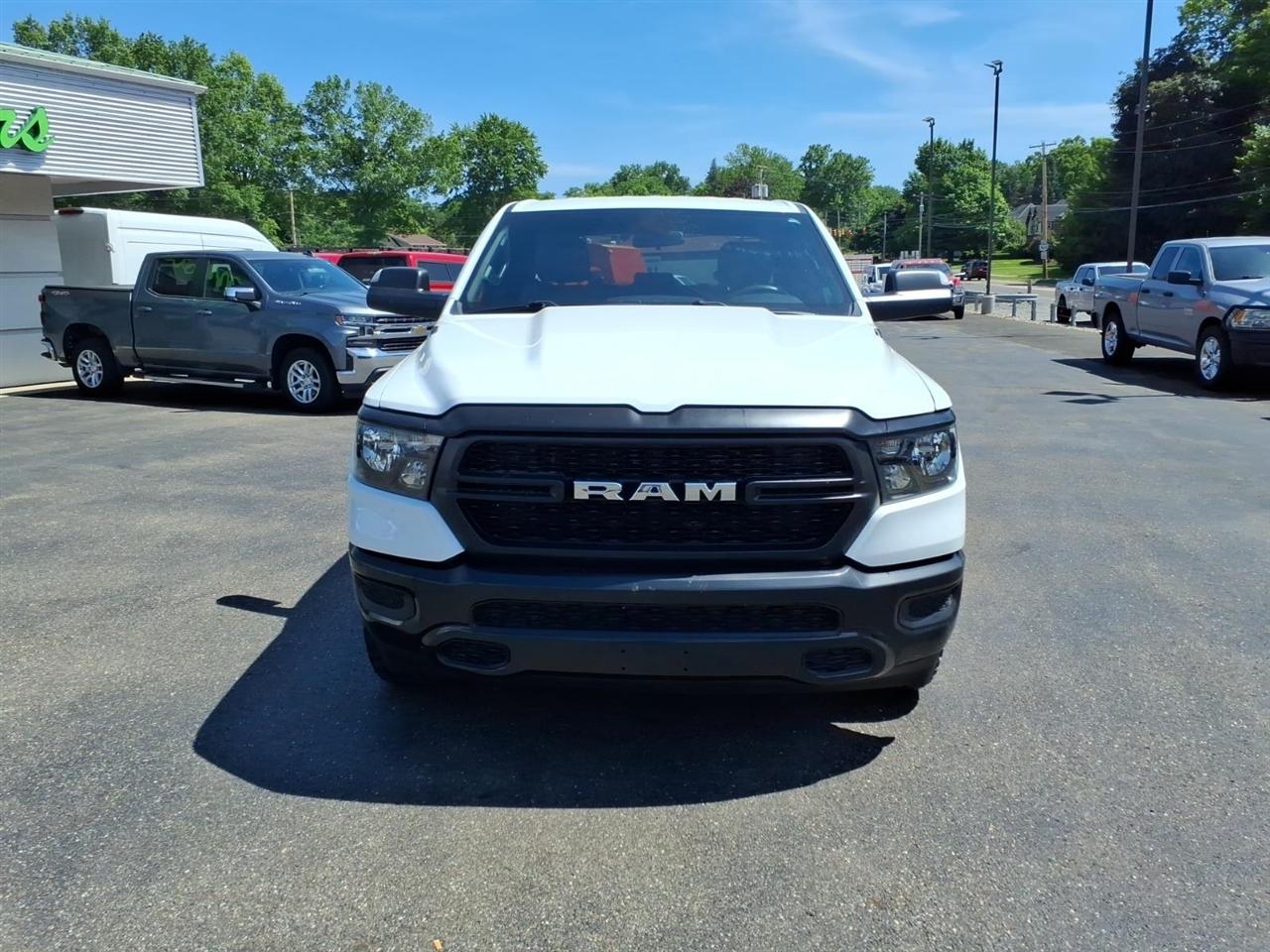 RAM 1500 Tradesman 4x4 Quad Cab 6'4" Box 2024