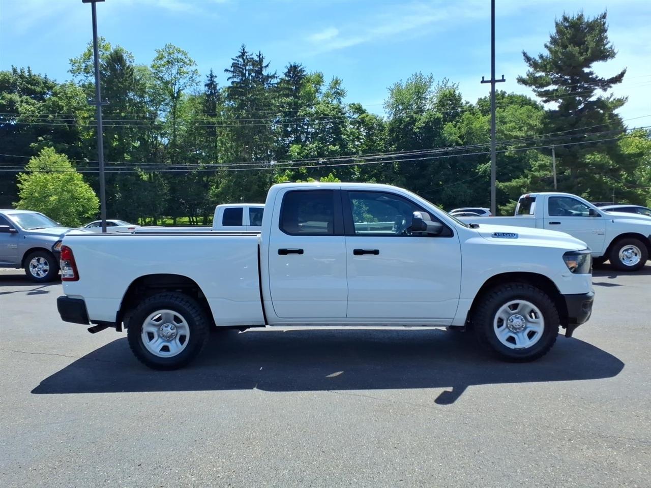 RAM 1500 Tradesman 4x4 Quad Cab 6'4" Box 2024