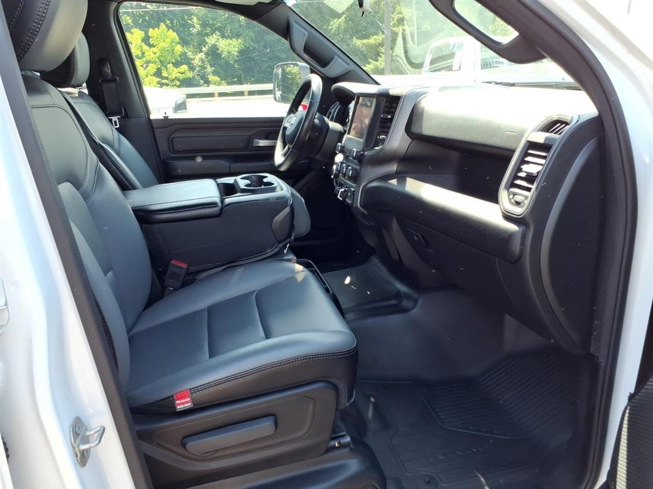 RAM 1500 Tradesman 4x4 Quad Cab 6'4" Box 2024