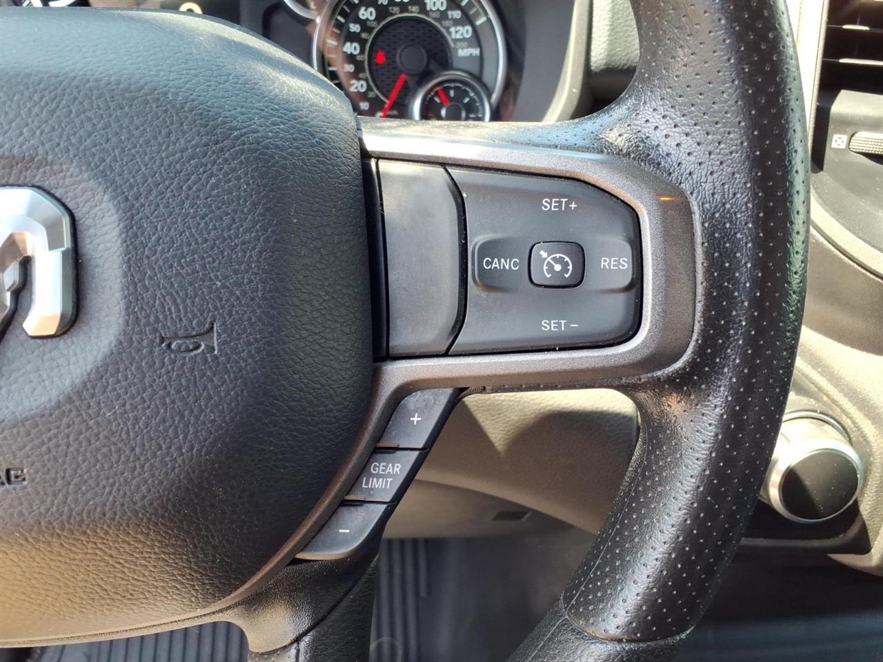 RAM 1500 Tradesman 4x4 Quad Cab 6'4" Box 2024