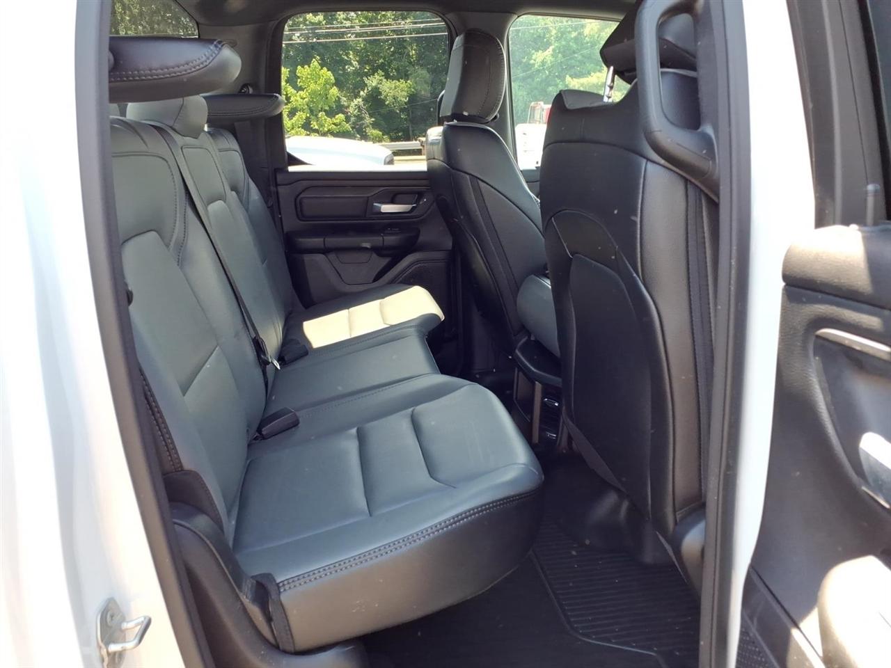RAM 1500 Tradesman 4x4 Quad Cab 6'4" Box 2024