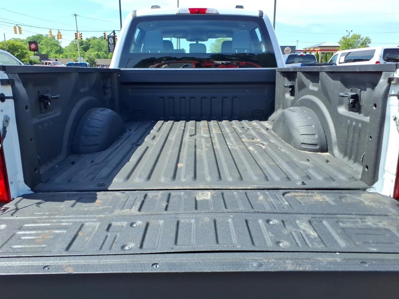 Ford Super Duty F-250 SRW XL 4WD Crew Cab 6.75' Box 2023