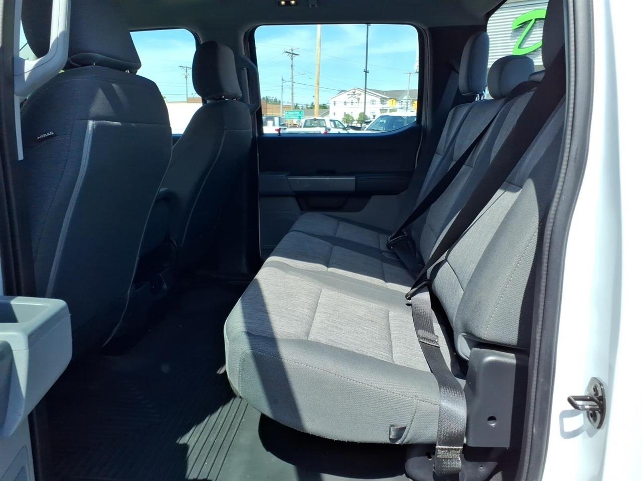Ford Super Duty F-250 SRW XL 4WD Crew Cab 6.75' Box 2023