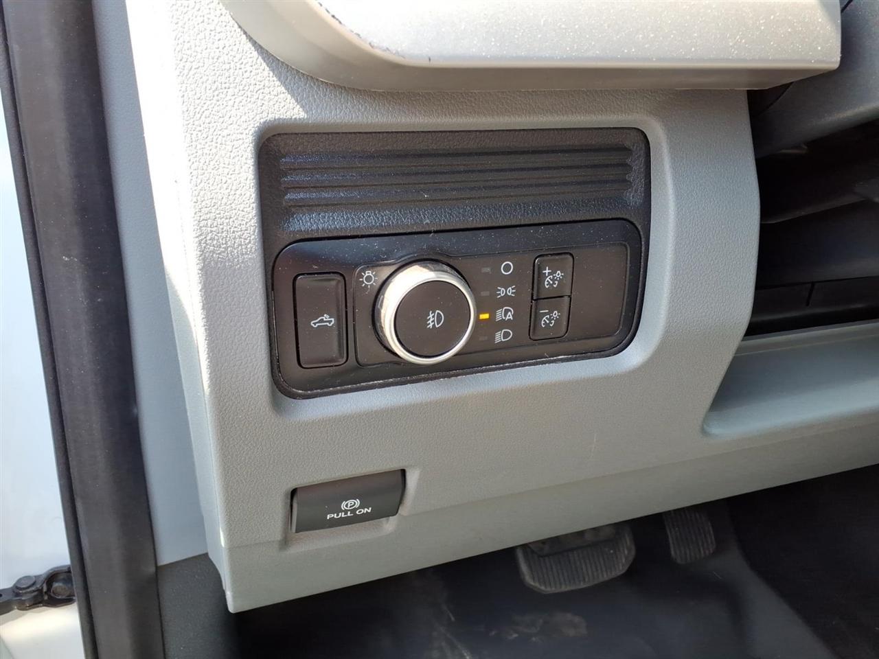 Ford Super Duty F-250 SRW XL 4WD Crew Cab 6.75' Box 2023