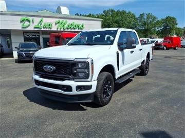 2023 Ford Super Duty F-250 SRW XL 4WD Crew Cab 6.75' Box