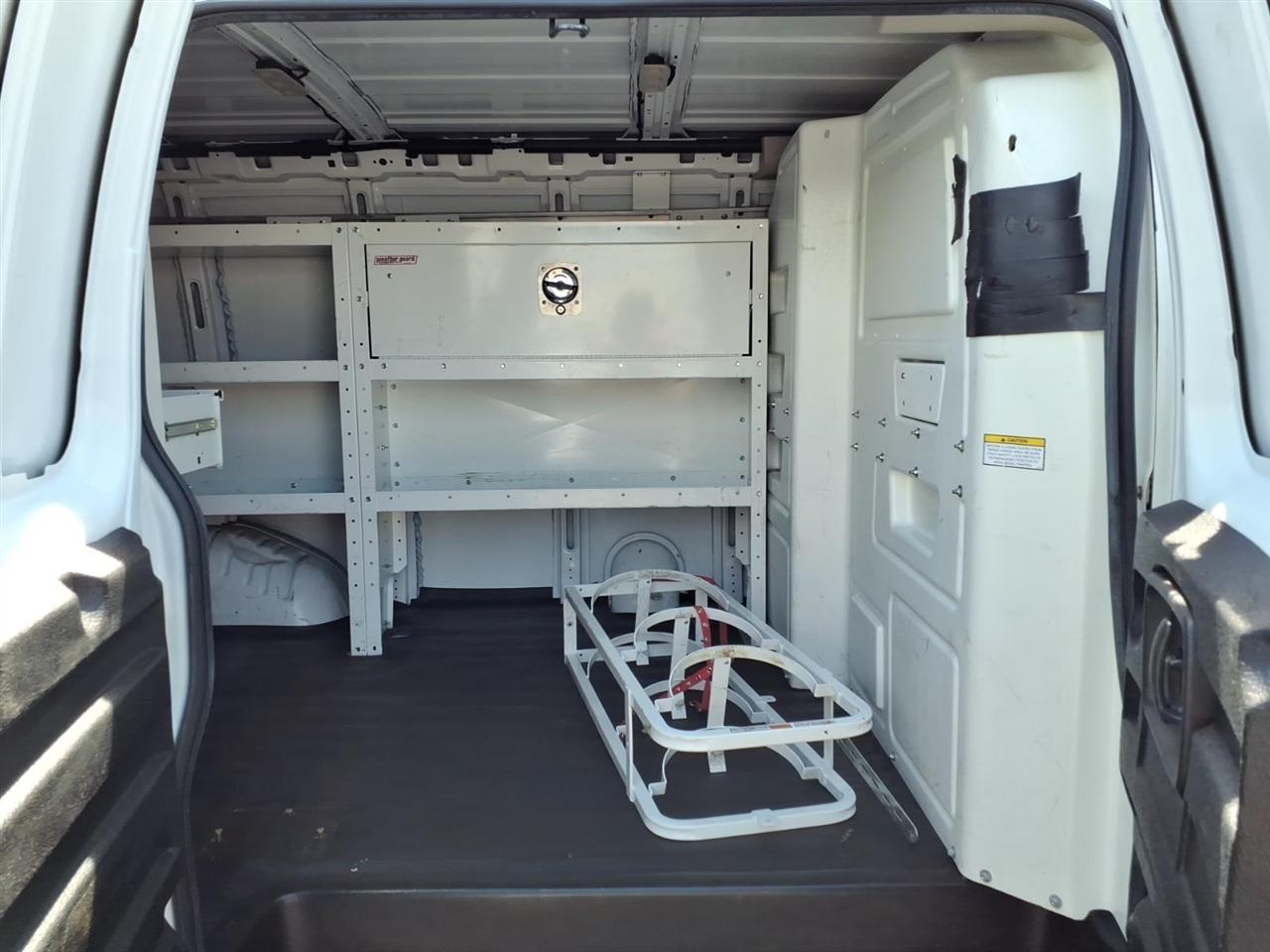 Chevrolet Express Cargo Van RWD 2500 135" 2022