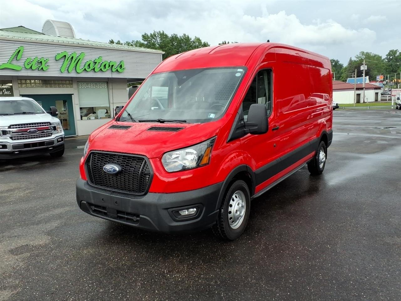 2023 Ford Transit Cargo Van T-250 130" Med Rf 9070 GVWR AWD