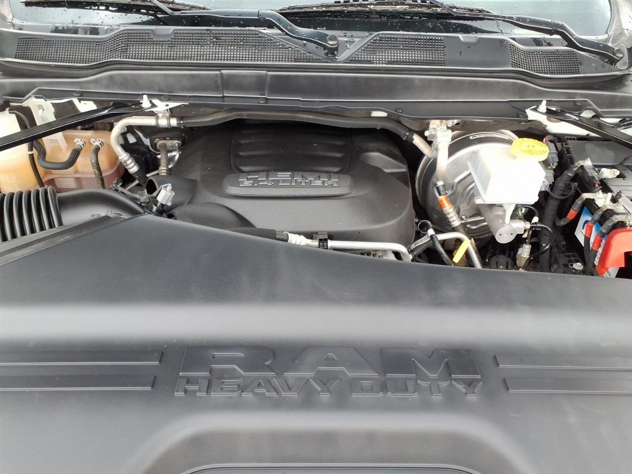 RAM 2500 Tradesman 4x4 Crew Cab 8' Box 2024