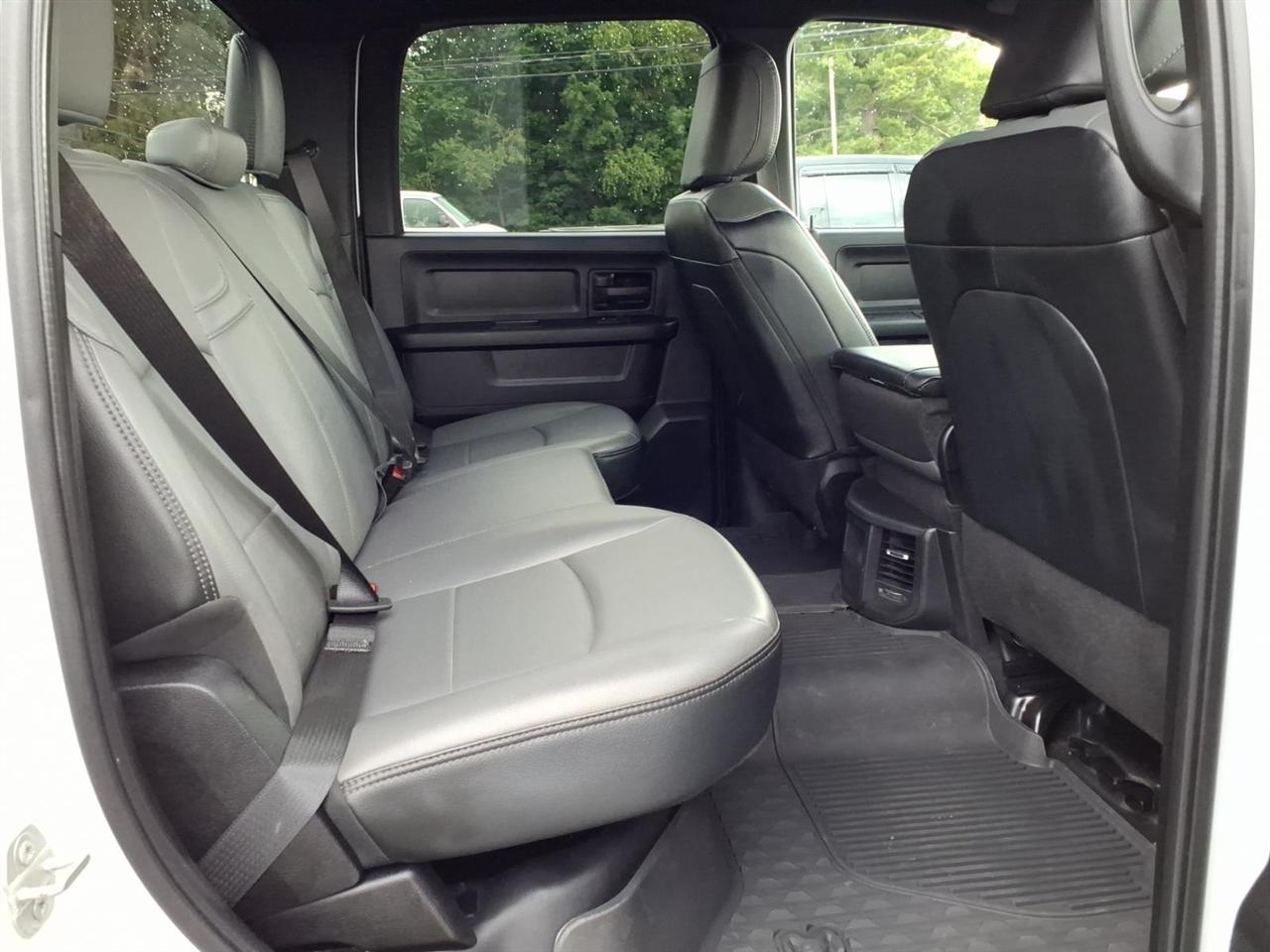 RAM 2500 Tradesman 4x4 Crew Cab 8' Box 2024