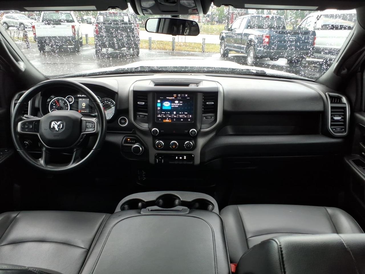 RAM 2500 Tradesman 4x4 Crew Cab 8' Box 2024