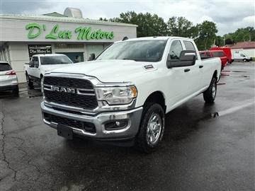2024 RAM 2500 Tradesman 4x4 Crew Cab 8' Box