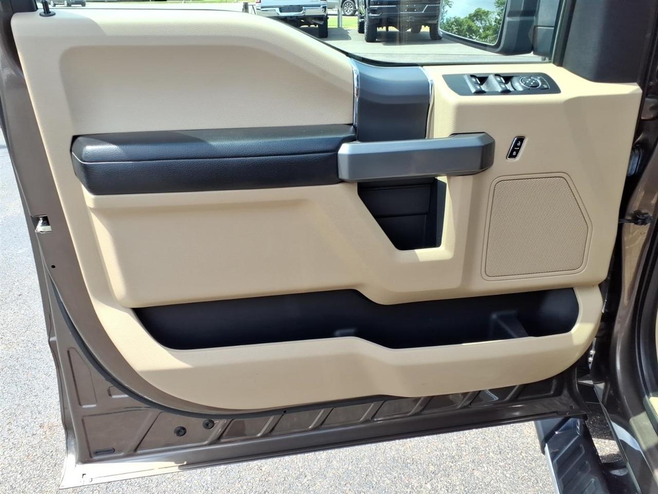 Ford F-150 XL 4WD SuperCrew 5.5' Box 2017
