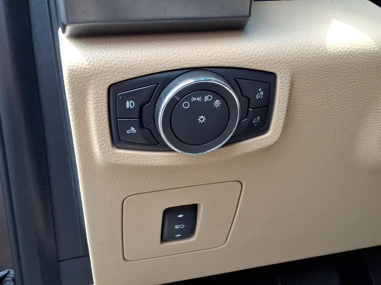Ford F-150 XL 4WD SuperCrew 5.5' Box 2017