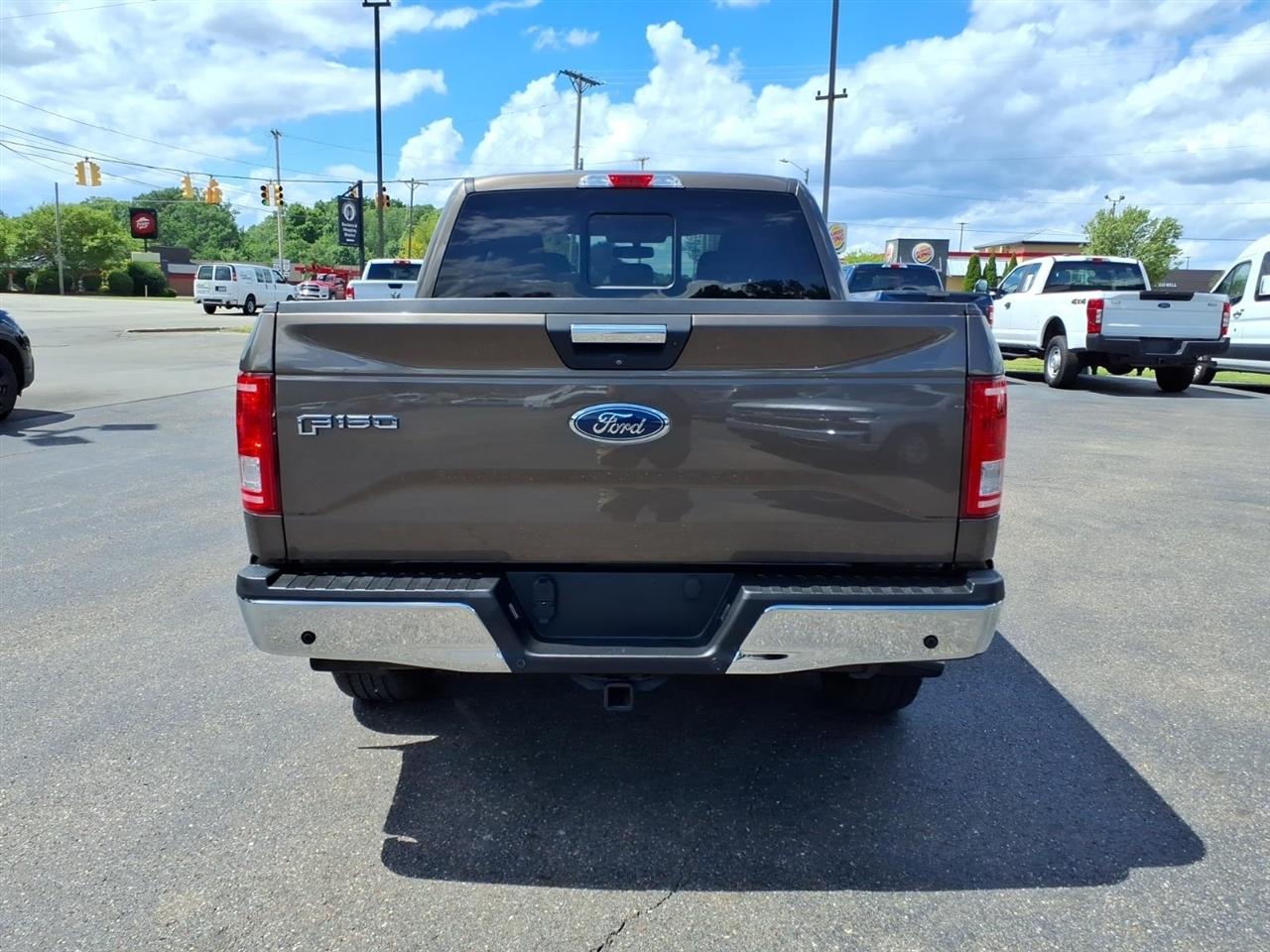 Ford F-150 XL 4WD SuperCrew 5.5' Box 2017
