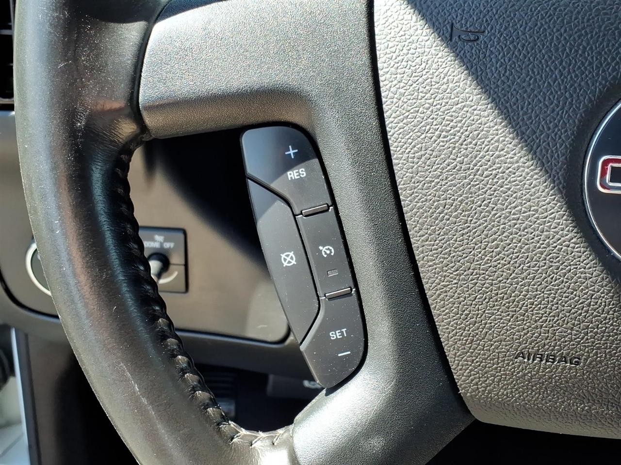 GMC Savana Commercial Cutaway 3500 Van 139" 2023