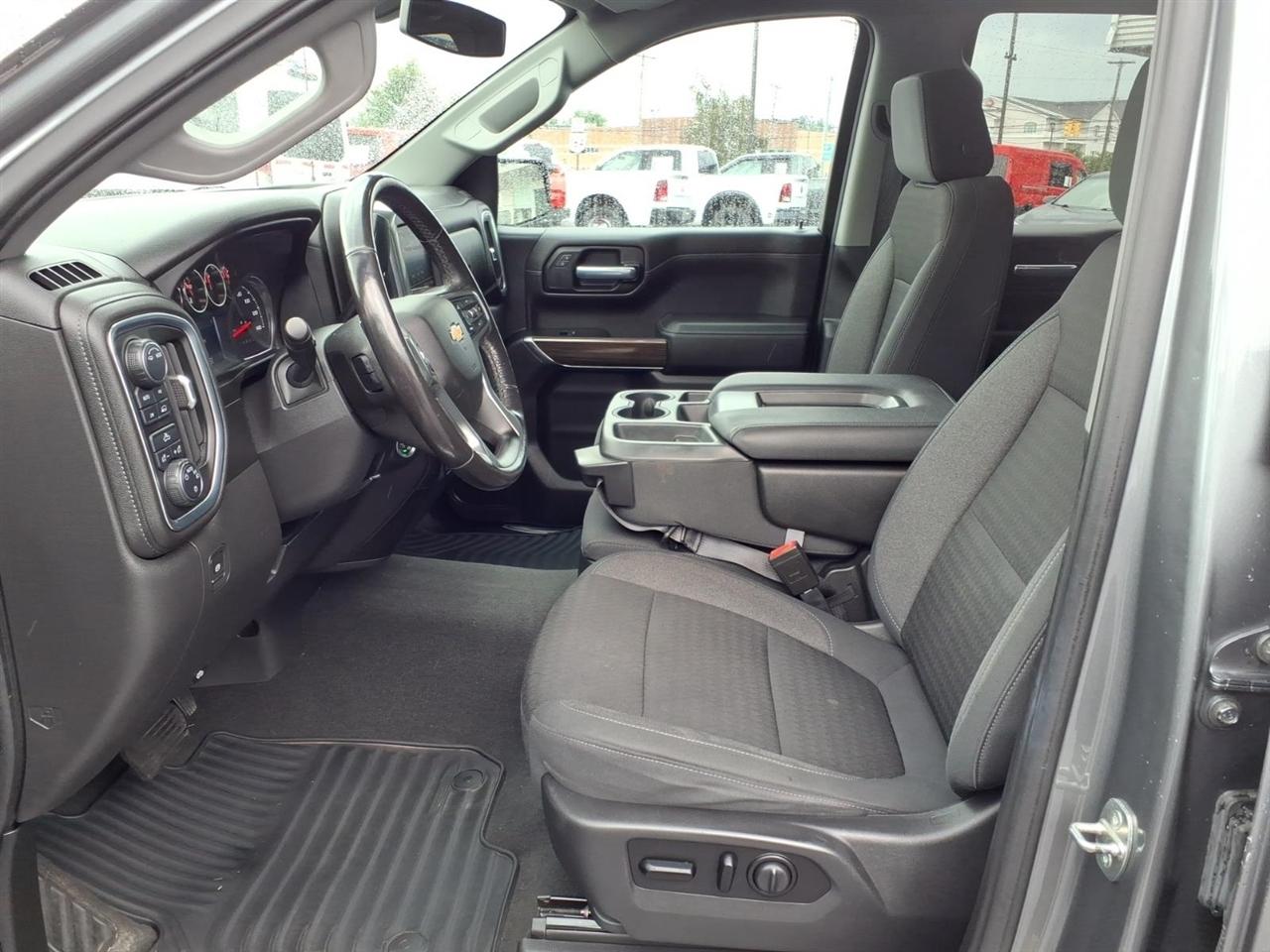 Chevrolet Silverado 1500 4WD Crew Cab 147" LT w/1LT 2021