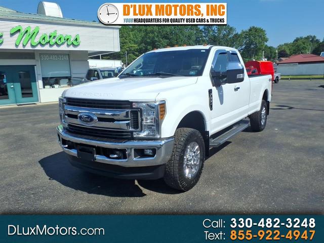 White 2019 Ford F-350 Super Duty Pickup Truck Four-Wheel Drive 6-Speed Automatic