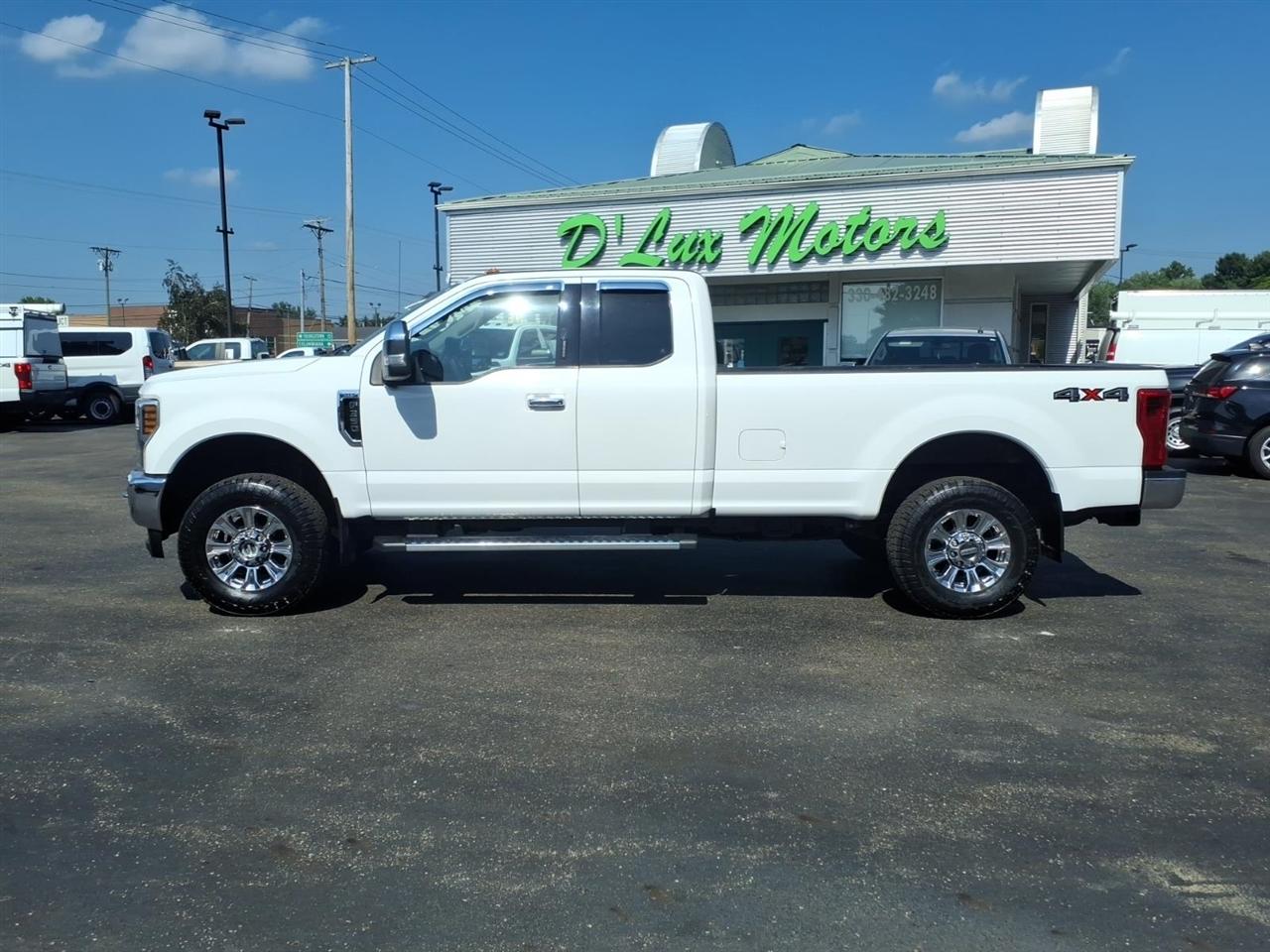 Ford Super Duty F-350 SRW XLT 4WD SuperCab 8' Box 2019