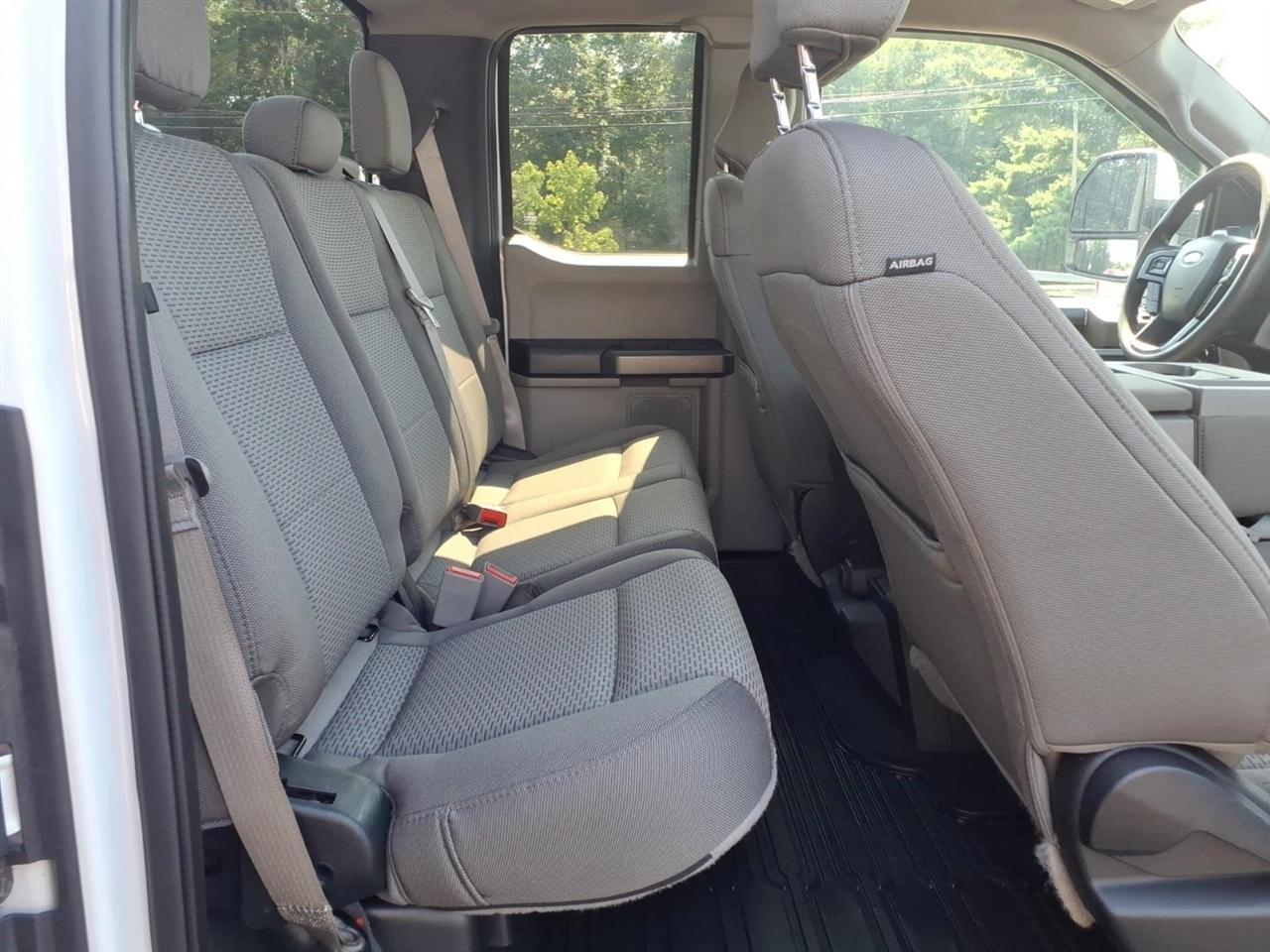 Ford Super Duty F-350 SRW XLT 4WD SuperCab 8' Box 2019