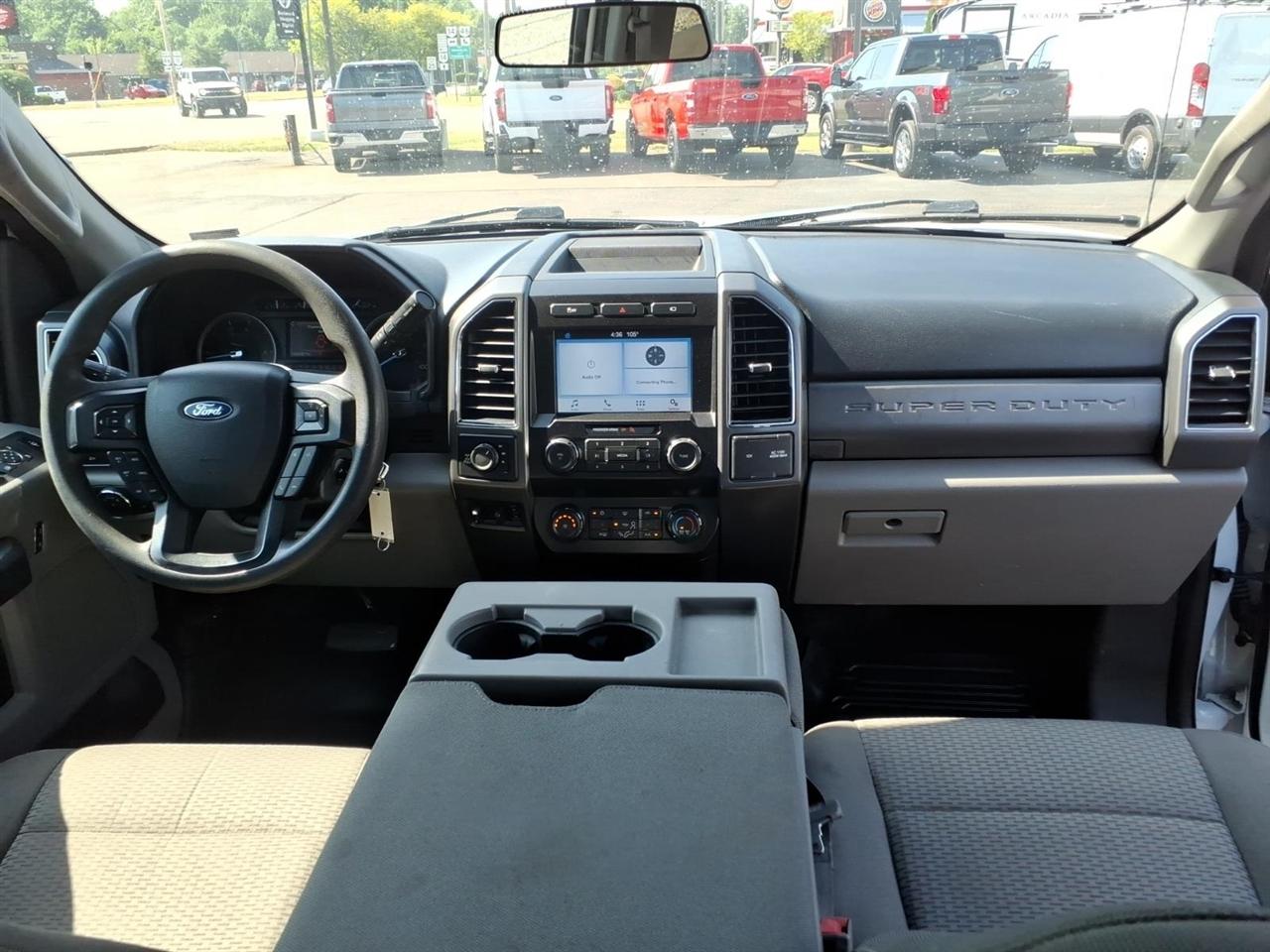 Ford Super Duty F-350 SRW XLT 4WD SuperCab 8' Box 2019