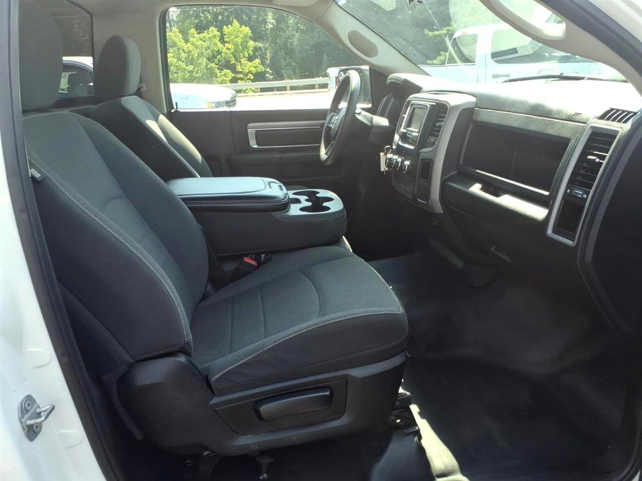 RAM 1500 Classic Tradesman 4x2 Reg Cab 8' Box 2021