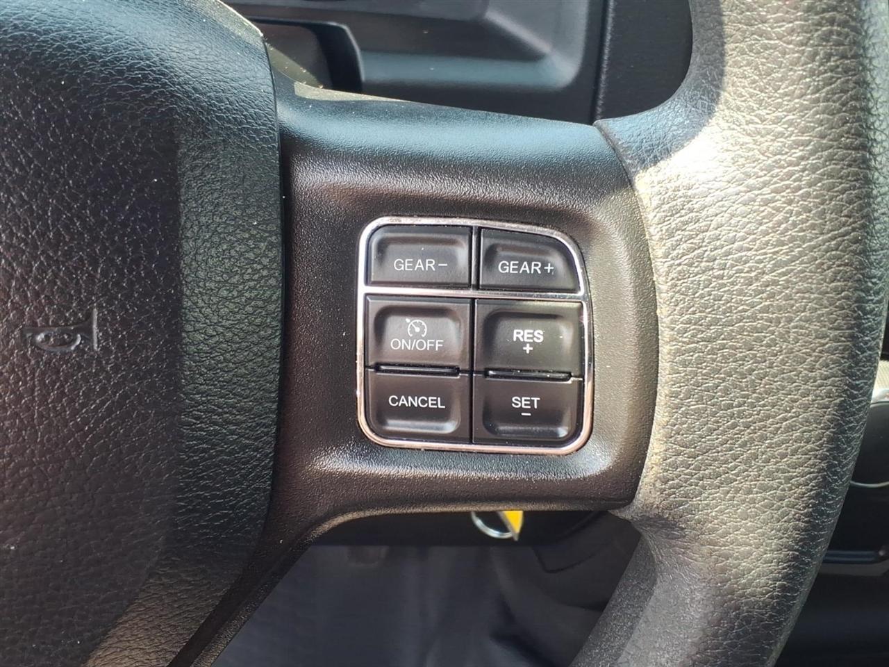 RAM 1500 Classic Tradesman 4x2 Reg Cab 8' Box 2021
