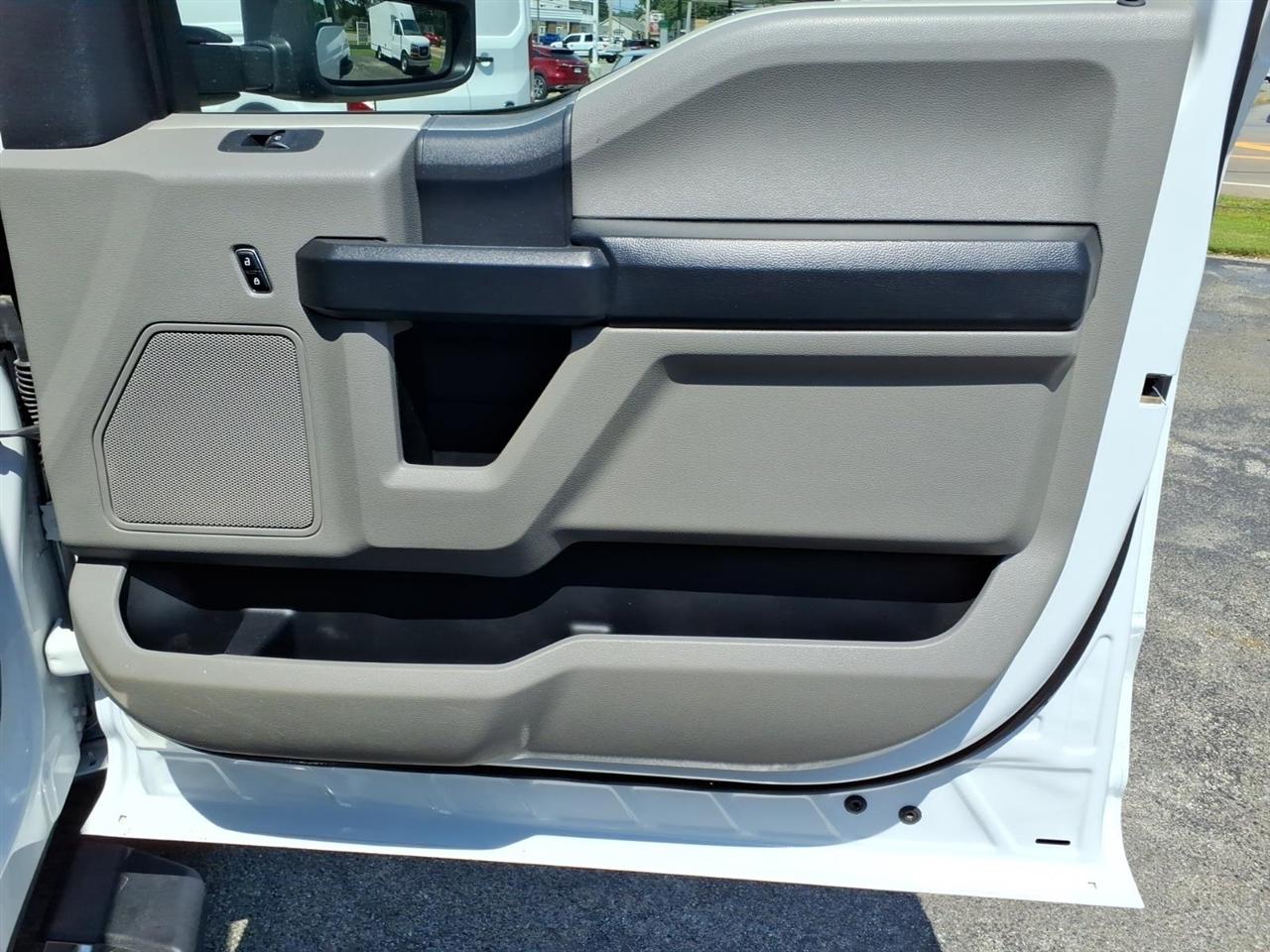 Ford Super Duty F-250 SRW King Ranch 4WD Crew Cab 8' Box 2022