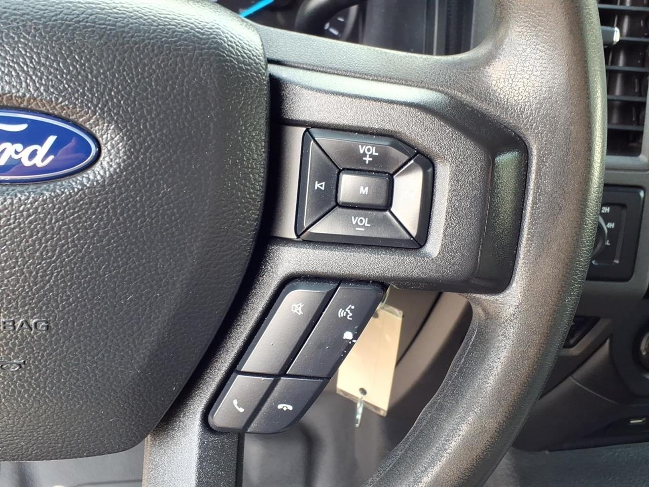 Ford Super Duty F-250 SRW XL 4WD Crew Cab 8' Box 2022