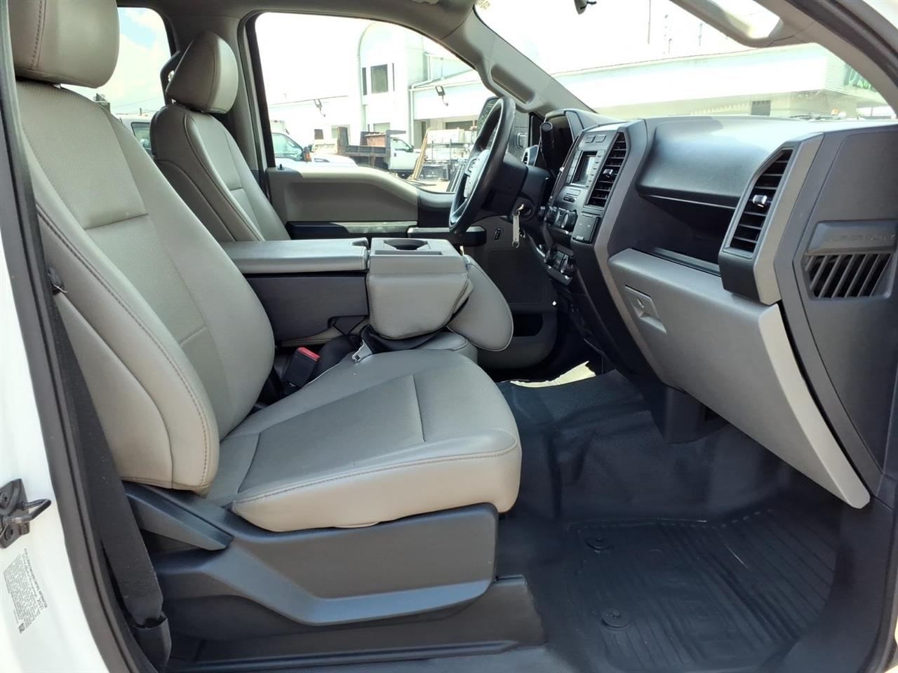 Ford Super Duty F-250 SRW XL 4WD Crew Cab 8' Box 2022