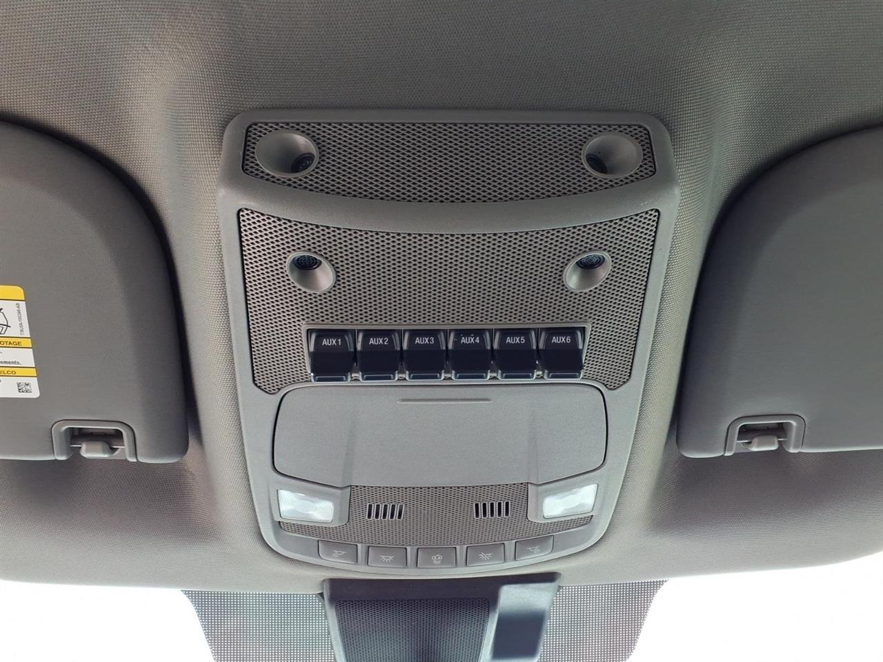 Ford Super Duty F-250 SRW XL 4WD Crew Cab 8' Box 2022