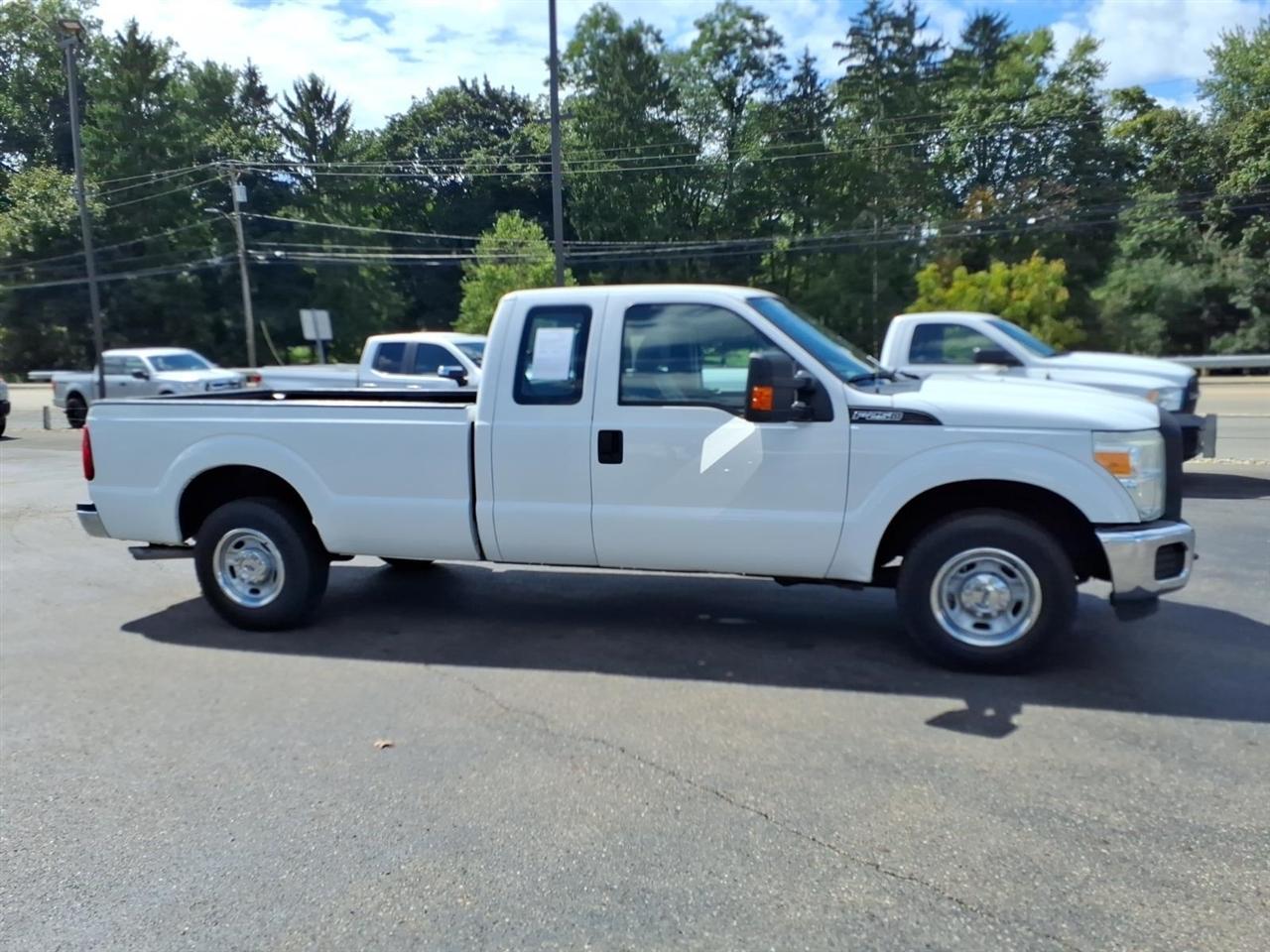 Ford Super Duty F-250 SRW 2WD SuperCab 142" XLT 2015