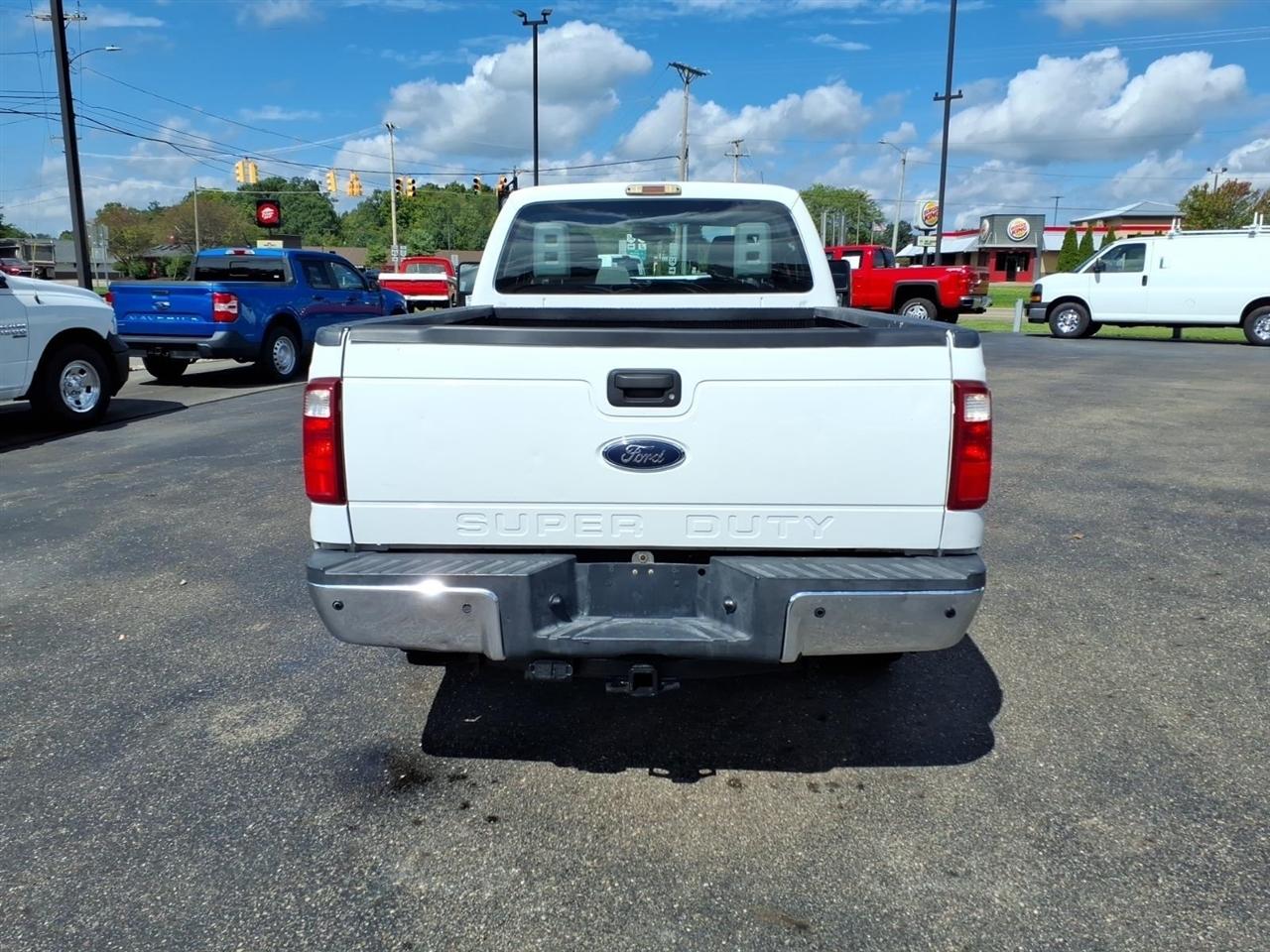 Ford Super Duty F-250 SRW 2WD SuperCab 142" XLT 2015