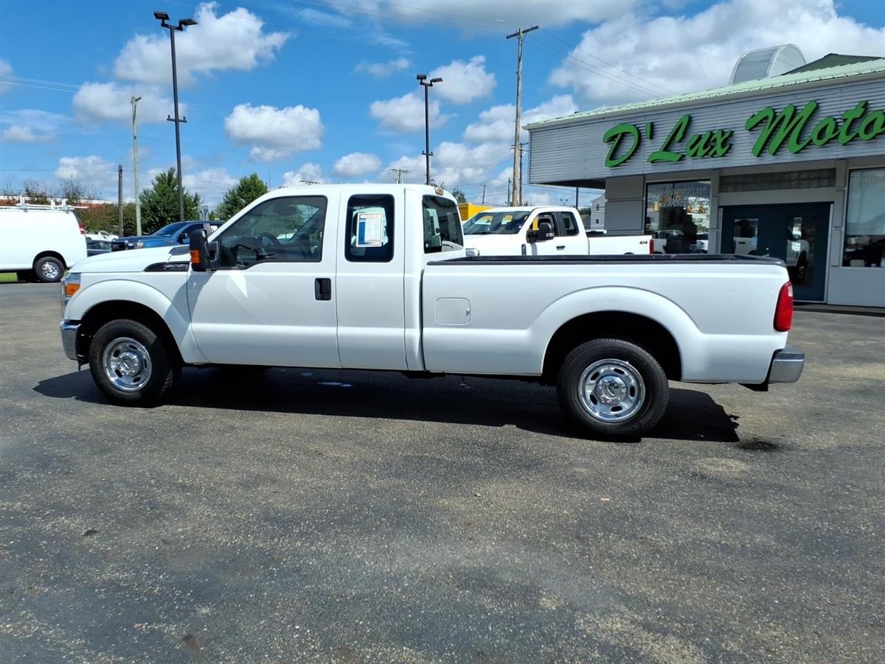 Ford Super Duty F-250 SRW 2WD SuperCab 142" XLT 2015
