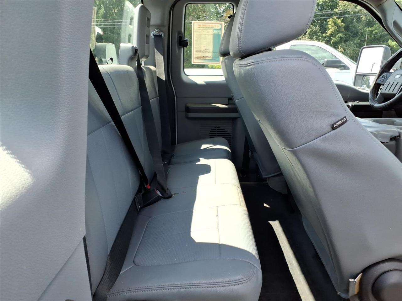 Ford Super Duty F-250 SRW 2WD SuperCab 142" XLT 2015