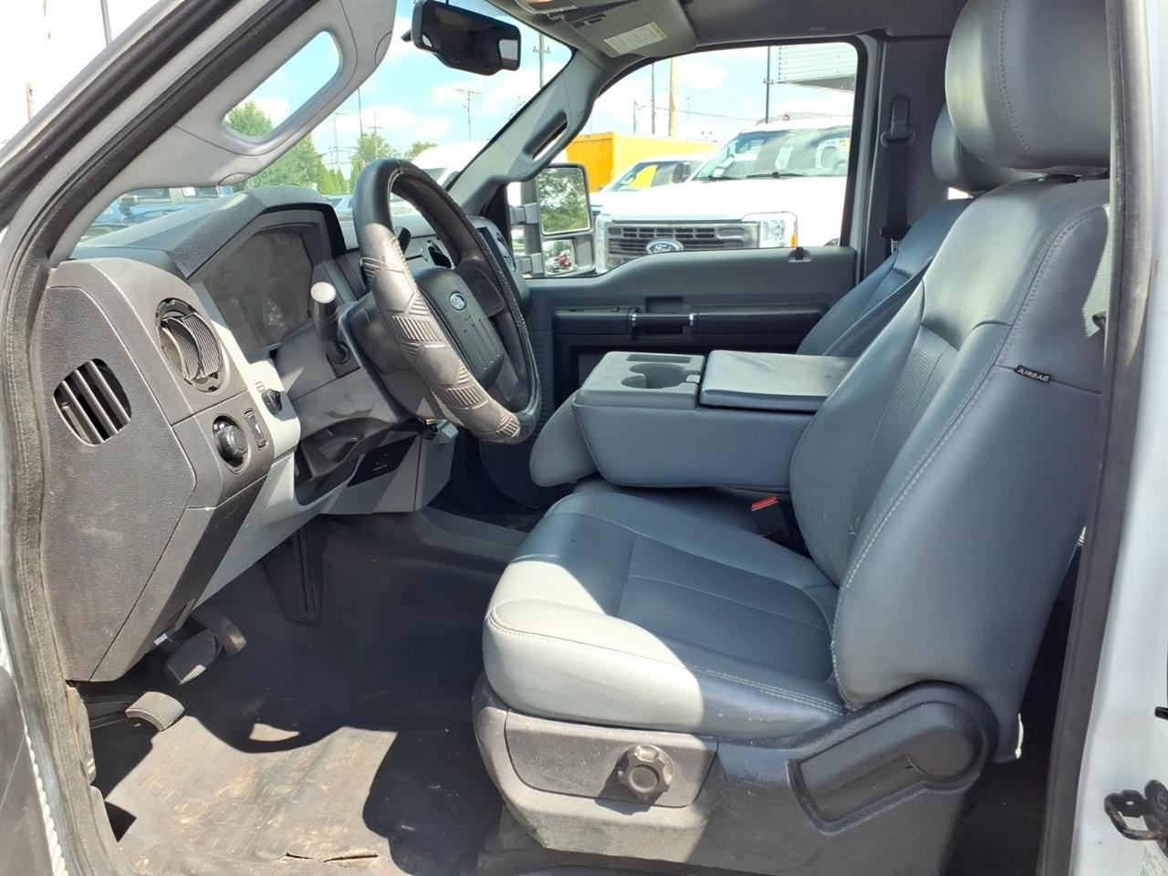 Ford Super Duty F-250 SRW 2WD SuperCab 142" XLT 2015