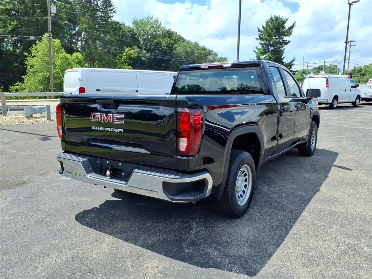 GMC Sierra 1500 2WD Double Cab 147" 2021
