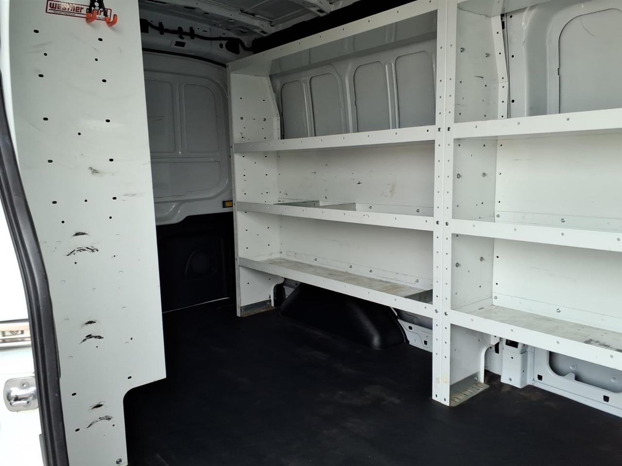 Ford Transit Cargo Van T-250 130" Med Rf 9070 GVWR RWD 2021