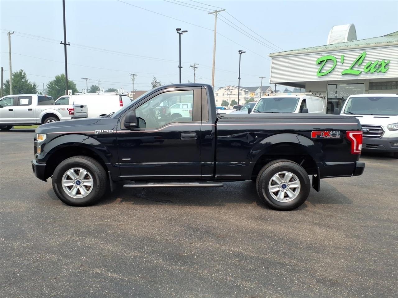 Ford F-150 4WD Reg Cab 141" XLT 2016