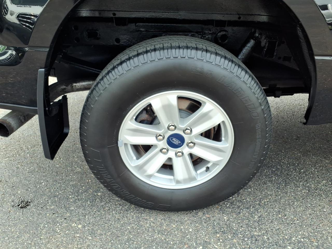 Ford F-150 4WD Reg Cab 122.5" XL 2016