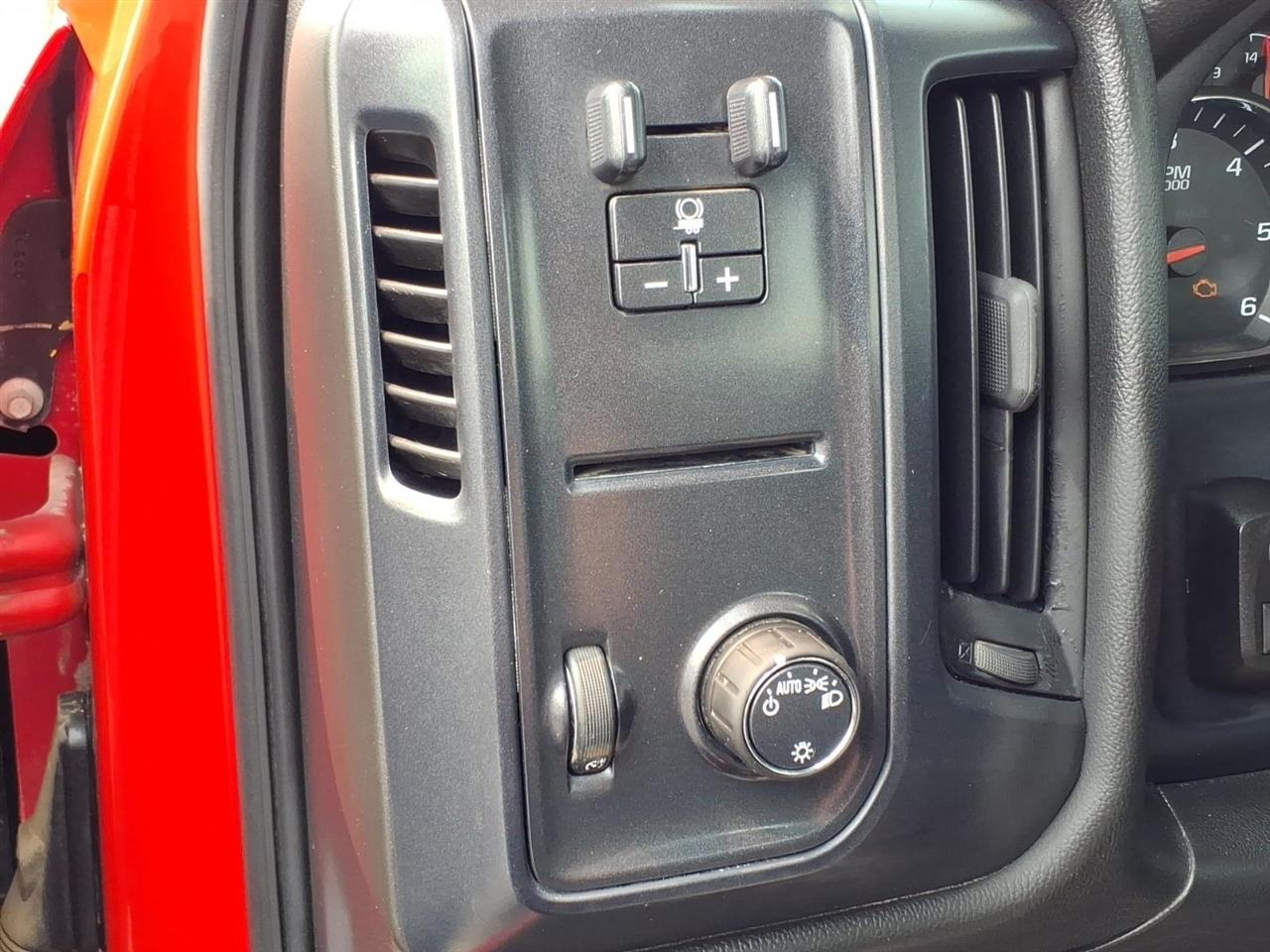 Chevrolet Silverado 3500HD 2WD Reg Cab 137.5" WB, 59.06" CA WT 2016