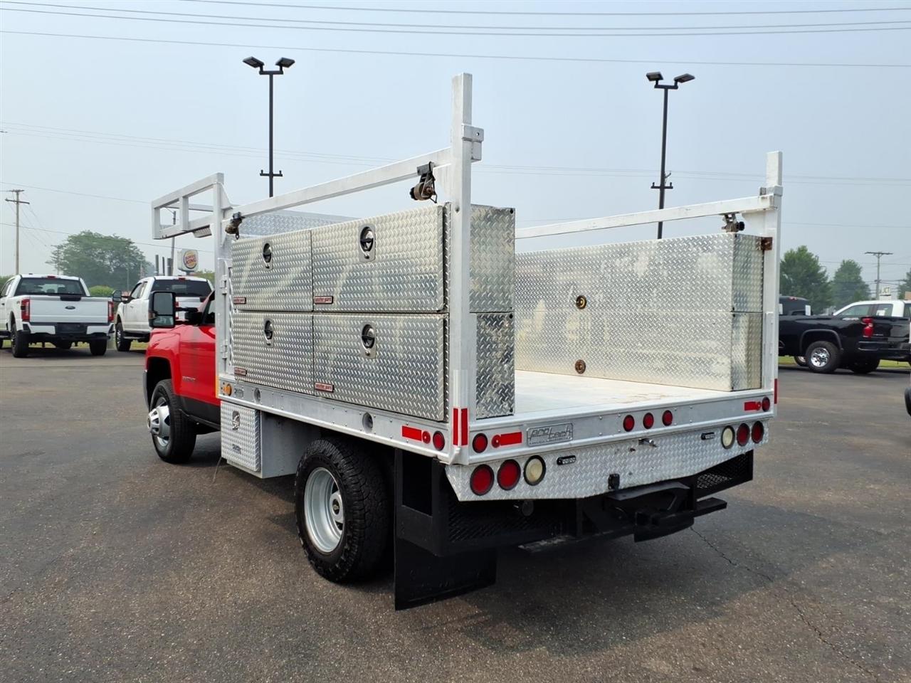 Chevrolet Silverado 3500HD 2WD Reg Cab 137.5" WB, 59.06" CA WT 2016