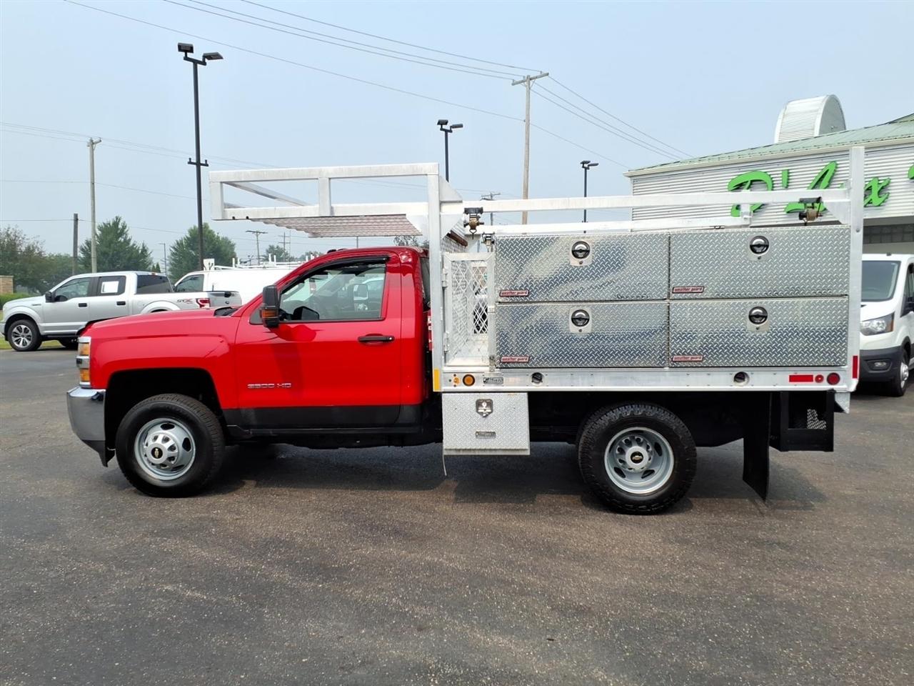 Chevrolet Silverado 3500HD 2WD Reg Cab 137.5" WB, 59.06" CA WT 2016