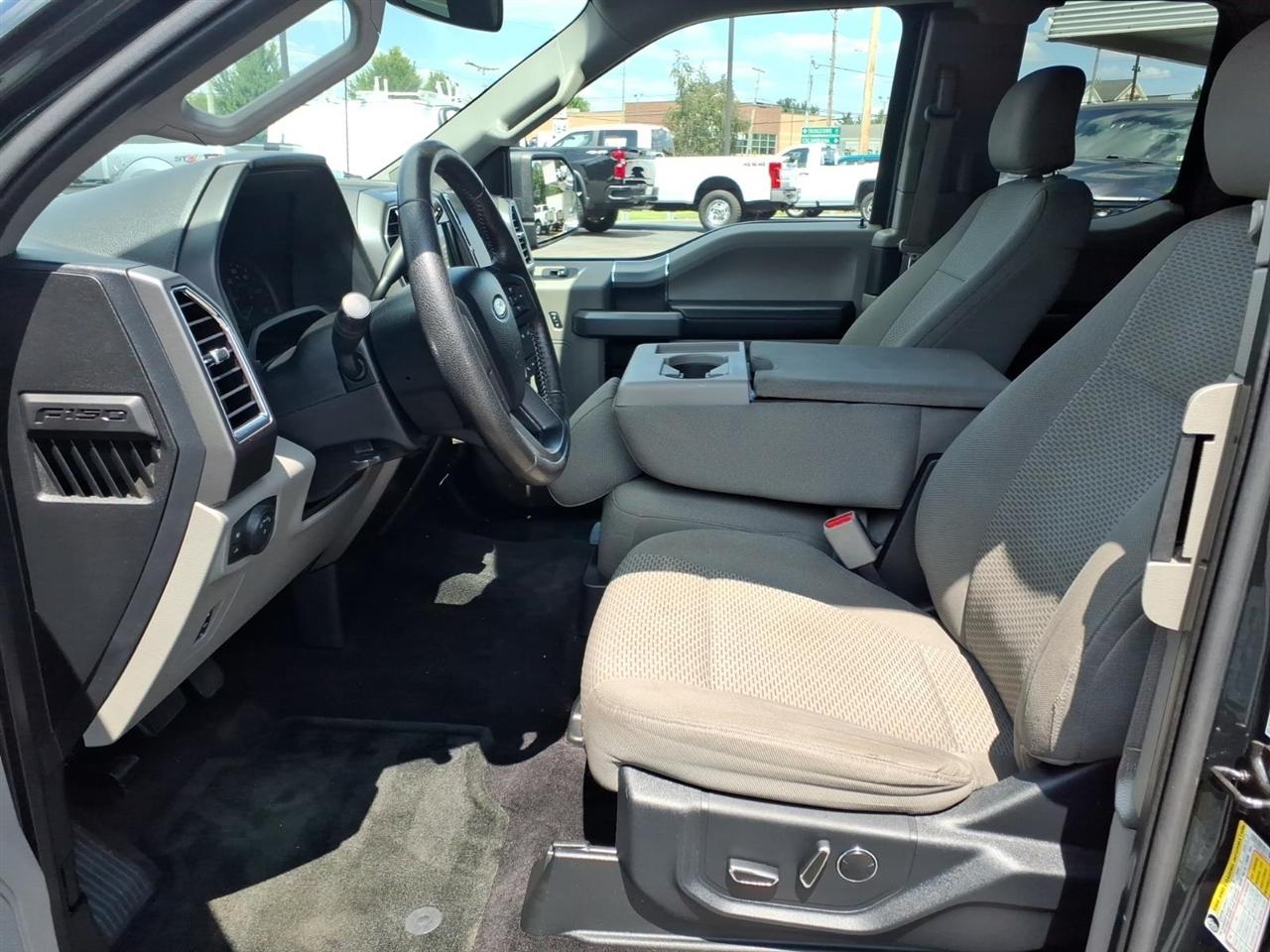 Ford F-150 4WD SuperCab 145" XLT 2016