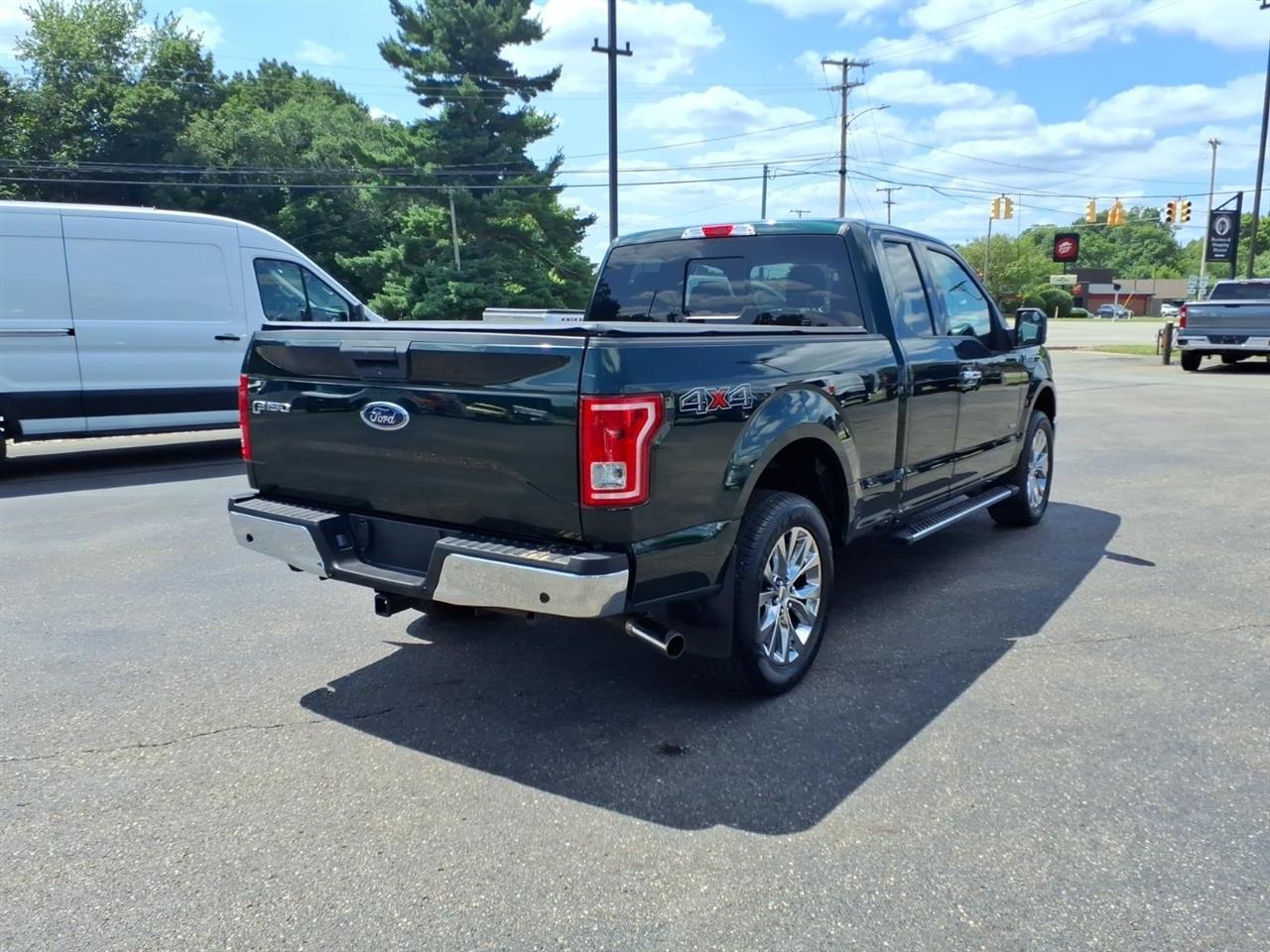 Ford F-150 4WD SuperCab 145" XLT 2016